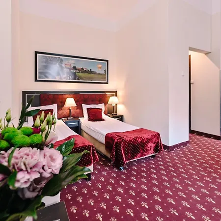 Feriested Zamek - Palac Marysienki 3*