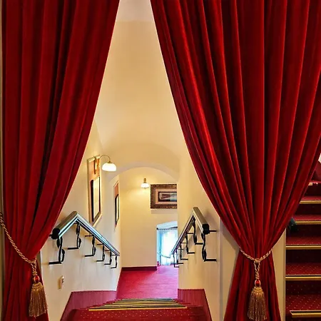 Resort Zamek - Palac Marysienki