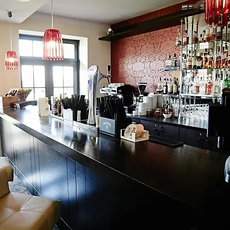 Zamek - Palac Marysienki Resort 3*