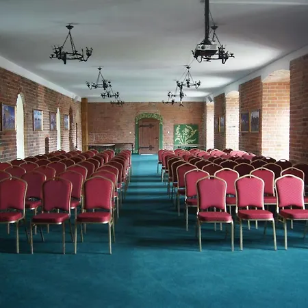 Resort Zamek - Palac Marysienki 3*