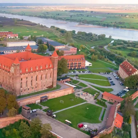 Zamek - Palac Marysienki Feriested