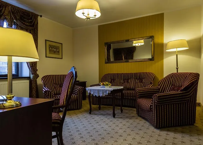 منتجع Zamek - Palac Marysienki 3*