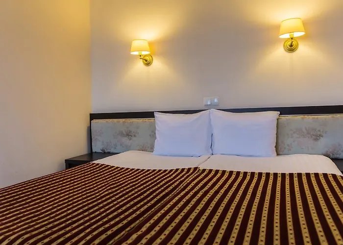 منتجع Zamek - Palac Marysienki غنيف