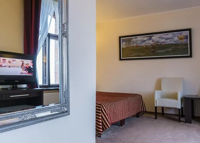 Zamek - Palac Marysienki 3*