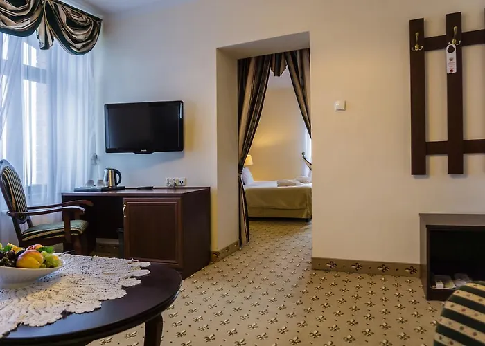 Zamek - Palac Marysienki منتجع غنيف