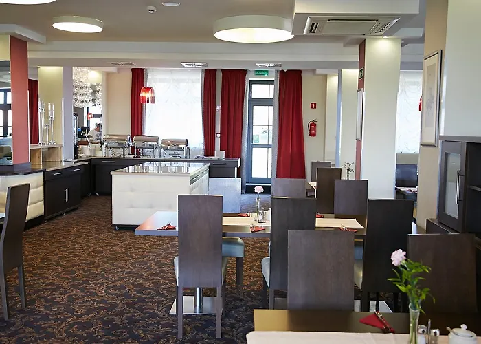 Zamek - Palac Marysienki غنيف