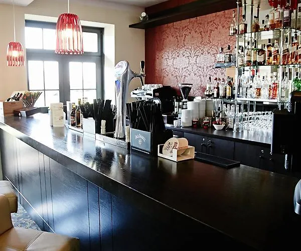 Zamek - Palac Marysienki منتجع 3*